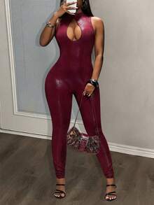Slaydiva 2025 秋冬新款性感火辣女孩派对修身酒红色 PU 豹纹面料无袖前镂空女式紧身连体裤，适合乡村音乐会服装、万圣节服装、圣诞节、生日服装、俱乐部服装女士性感、外出、派对聚会 - 酒紅色 - 查看 3
