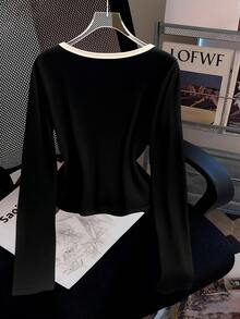 GlowEve CURVE 大码撞色珍珠纽扣装饰系带长袖T恤 - 黑色 - 查看 2