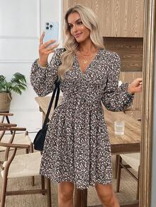 EMERY ROSE 女式随机印花深V领长袖短款连衣裙 - 黑色 - 查看 7