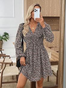 EMERY ROSE 女式随机印花深V领长袖短款连衣裙 - 黑色 - 查看 6