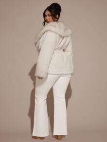 SHEIN BAE Chaqueta elegante y con textura suave para mujer de talla grande, para otoño/invierno - Beis - Ver 2