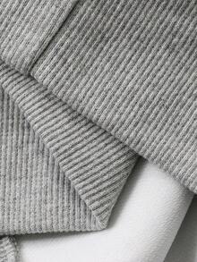 DAZY 男士 V 领字母印花设计麻灰色休闲套头衫，秋季通勤风格 - 灰色 - 查看 9