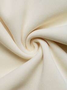 GlowEve بلوزة رياضية نسائية بياقة طاقم وأكمام طويلة مع فيونكة بلون متباين - بيج - مشاهدة 6