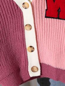 Mädchen-Strickjacke mit Farbblock-Streifen, kurz und minimalistisch, süß und cool, bunter Button-Down-Pullover, Strickjacke mit Streifenärmeln, kurze Strickjacke für Teenager, süße College-Strickjacke