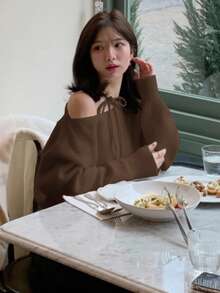 DAZY 秋冬百搭圆领挂脖系带设计宽松女士长袖毛衣 - 駝色 - 查看 2