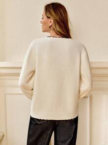 Écloséra 法式复古风，简约、优雅、百搭、时尚、别致，适合秋冬季节，白色毛衣，感恩节、圣诞节、新年黑色滚边圆领长袖口袋拼接宽松女式毛衣