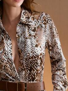 MOTF PREMIUM WOMEN'S SNAKESKIN PRINTED LONG SLEEVE SHIRT, AUTUMN/WINTER - Coffee Brown - View 2