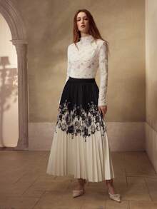 MOTF PREMIUM Chân váy xếp ly họa tiết hoa khối màu - Đen và trắng - Xem 6