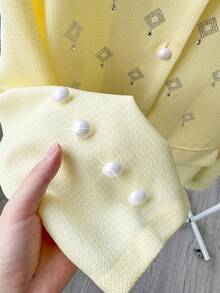 Elenzga 女士冬季夹克，舒适女士秋冬服装优雅外套，春秋长袖优雅闪亮水钻夹克，单件编织纹理条纹纹理无领 3D 贴花元素闪亮珍珠纽扣上衣 - 淡黃色 - 查看 6