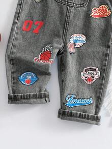 SHEIN Playful Pals Baby Jungen Jeans-Latzhose, vintage lässiger abgenutzter bedruckter Buchstaben Muster, verstellbare Träger Latzhose - Hellgrau - Übersicht 6