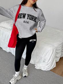 SHEIN EZwear 2 件纽约图案印花宽松圆领运动衫和紧身打底裤套装，春秋 - 彩色 - 查看 6