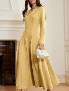 Aveloria Rosie 绿色绒面天鹅绒 V 领长袖连衣裙，带水钻饰边，优雅收腰女式连衣裙 - 黃色 - 查看 4