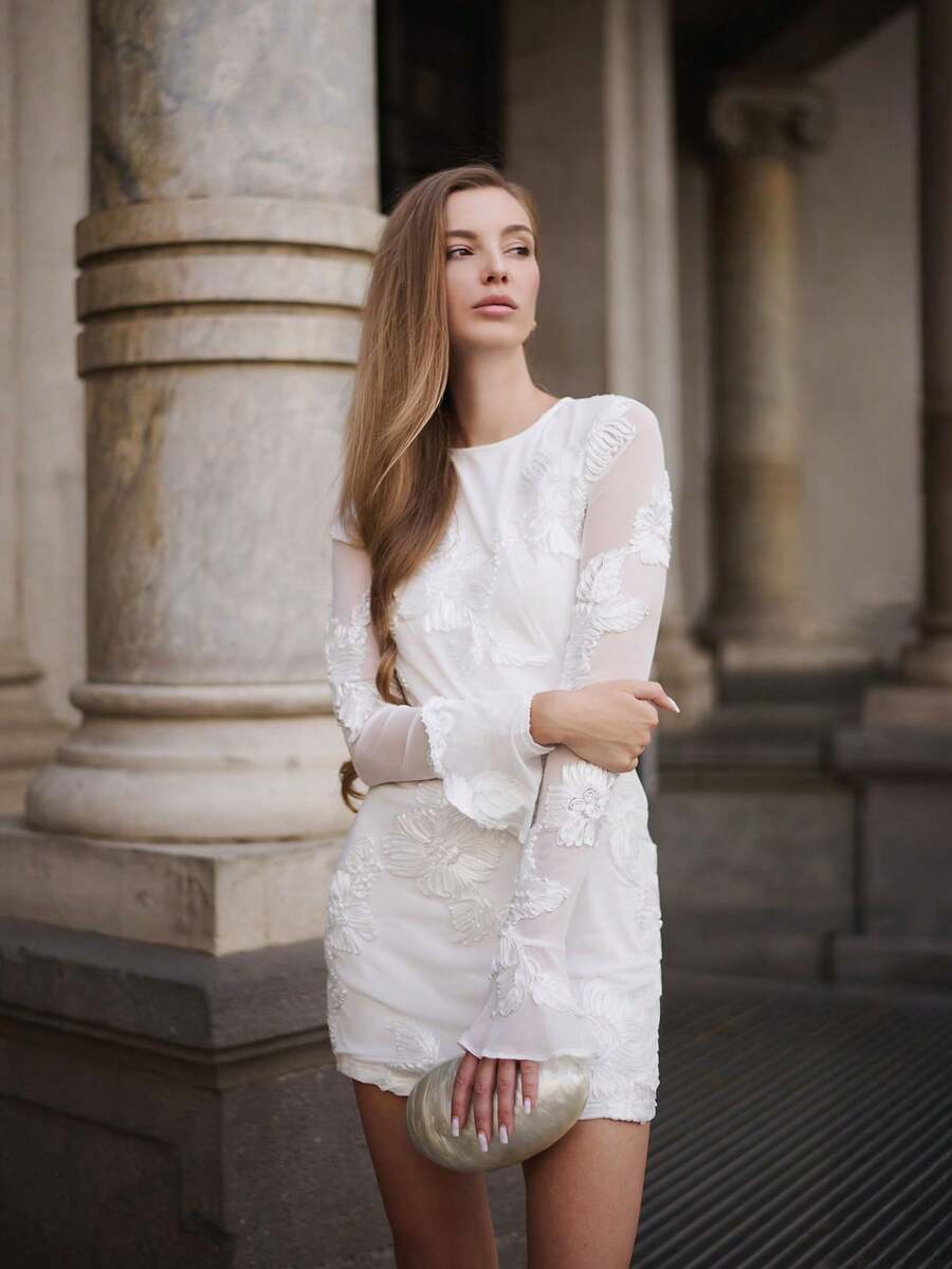 ORNATELLA Women Dresses Kontras Lace Ruffle Zip Bunga Plain Anggun Seksi - Putih - View 1