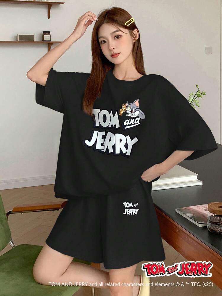 TOM AND JERRY X DAZY Women's Casual Oversized Graphic Print Short Sleeve T-Shirt & Shorts Pajama Set
