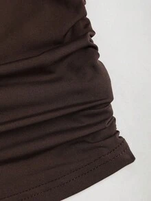 SHEIN PETITE Set estivo da donna composto da canotta con decorazione floreale metallica e minigonna plissettata a strati - Caffè Marrone - Visualizzare 5