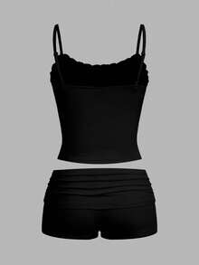 SHEIN EZwear 女款黑色夏季基礎健身2件組，純色蕾絲細肩帶背心與百褶短褲，女士休閒對比荷葉邊抓皺修身兩件式套裝，日常穿著 - 黑色 - 查看 2