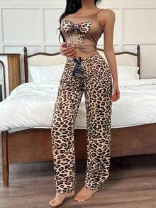 SHEIN 女士休闲豹纹蝴蝶结吊带背心和裤子睡衣套装女士豹纹睡衣套装豹纹睡衣套装豹纹休闲套装两件套睡衣套装两件套睡衣套装舒适优雅细节 - 彩色 - 查看 4