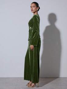 COSMINA طقم نسائي أنيق من قطعتين، ذو رقبة على شكل حرف V مع تجاعيد وأكمام طويلة، مصنوع من معدن، مناسب للمكتب والتنقل، مناسب للخريف والشتاء - أخضر - مشاهدة 5