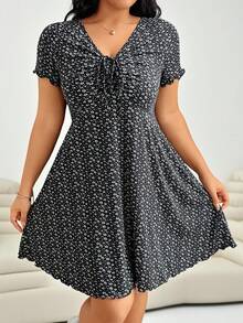 Solflare Women Plus Size Slim Fit Short Sleeve Dress With Ditsy Floral Print, For Summer,Beach Dress Sundress,Holiday Outfits Boho - Black and White - View 1