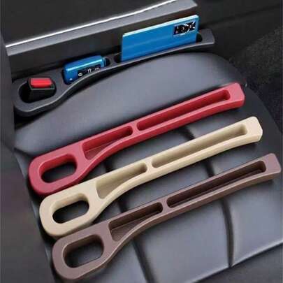 两件套汽车座椅垫防漏收纳盒，双槽设计，可放置钥匙、手机、卡片和硬币。耐用的防漏材质可减少座椅摩擦和噪音。适用于汽车收纳解决方案、优雅的内饰配件、车载储物盒，以及圣诞节和感恩节礼物。