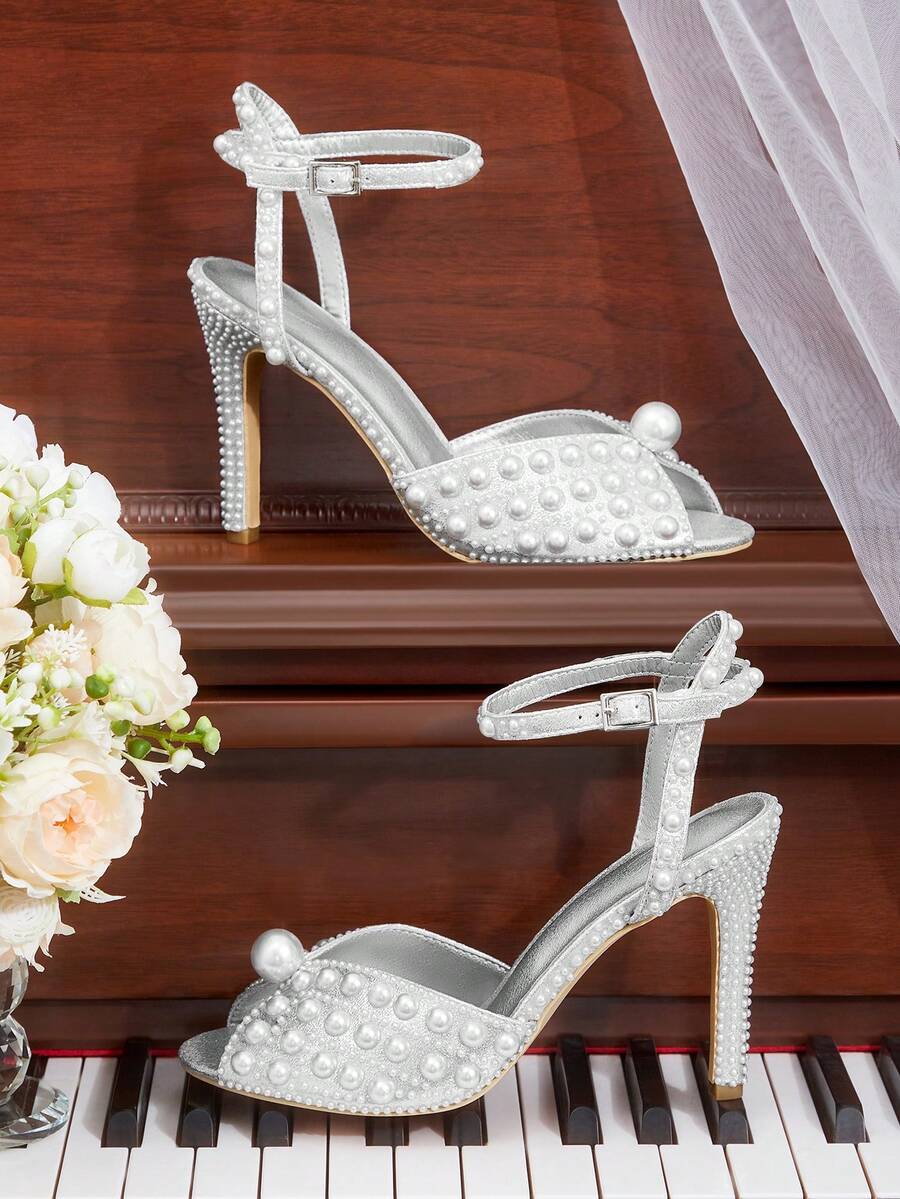 CUCCOO HITCHD 女士优雅闪亮珍珠装饰露趾高跟凉鞋，浪漫奢华新娘礼服鞋，适合正式场合、婚礼、派对、圣诞节、新年等。 - 銀色 - 查看 1