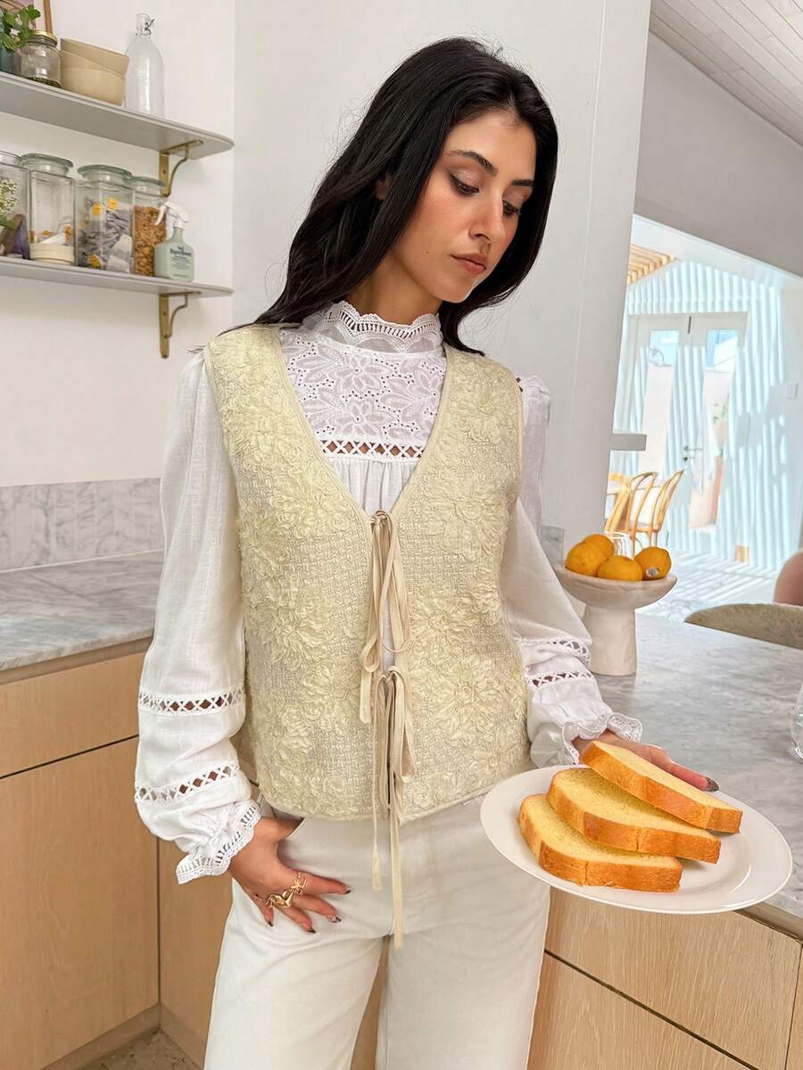SHEIN Frenchy Veste sans manches régulière en tweed à broderie florale élégante pour femmes, automne/hiver 2025, style français, hauts preppy, brunch, Nouvel An, Noël, Thanksgiving, décontracté, vintage, minimaliste, navetteur, bureau, parfait pour le port quotidien - Nude - Voir 1