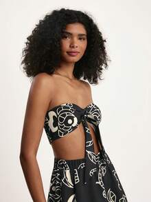 CAJUNI Women's Floral Print Twist Front Sleeveless Crop Top, Vacation Outfits Woman, Cut Out Bandeau Top - Black - View 8