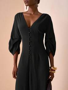 Zivah 2025 年秋季新款音乐节、复活节、圣帕特里克节、西部风、游牧风、生日派对、毕业典礼、学院风、学生装、日常休闲、百搭百搭、休闲、邮轮旅行、海滩、日光浴、病毒式传播、街头服饰、婚礼宾客波西米亚风、通勤、早午餐、机场、V 领 3/4 袖长款连体裤，采用棕色纹理褶皱面料，背部交叉设计 - 黑色 - 查看 5