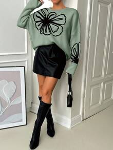 EURMUSE Women's Floral Embroidery Colorblock Crew Neck Sweater, Autumn/Winter - Mint Green - View 3