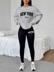 SHEIN EZwear 2 件纽约图案印花宽松圆领运动衫和紧身打底裤套装，春秋 - 彩色 - 查看 7