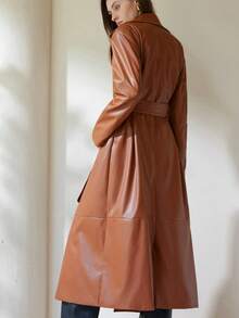 Aveloria Modichic 棕色翻领通勤时尚宽下摆 PU 风衣 - 棕色 - 查看 2