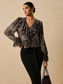 SHEIN TRVLCHIC Plus Size Women Chiffon Floral Print Long Sleeve Blouse, Leopard Print Ruffle Hem Shirt - Grey - View 5