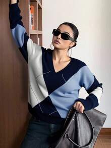 Dazy Plus Fashionable Color Block V-Neck Diamond Pattern Loose Plus Size Pullover Sweater For Women, Autumn/Winter - Navy Blue - View 3