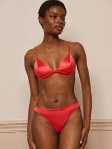 lacRébo 红色缎面内衣套装，含三角胸罩和丁字裤，秋冬款 - 紅色 - 查看 6