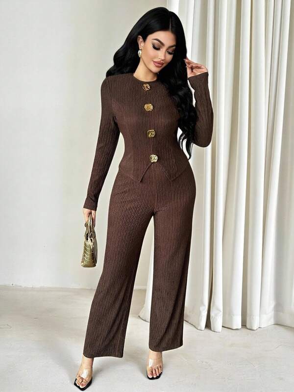 Vavine Conjunto de traje casual elegante de negocios para mujer, con camiseta sin mangas ajustada y sexy con decoración de botones metálicos y pantalones, conjunto de 2 piezas