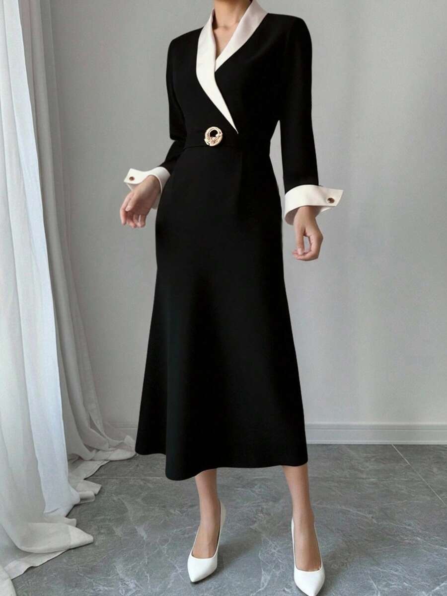 Modelyn Modisches minimalistisches schwarzes Kleid für den Büroalltag - Schwarz - Übersicht 1
