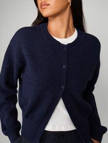 MISSGUIDED Fitted Navy Cropped Cardigan With Embroidered Monogram Detail Button Front Fall Sweater - Navy Blue - View 5