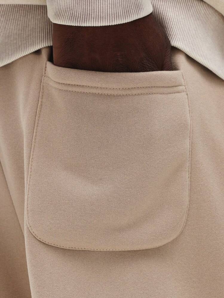 Pantaloni della tuta larghi e oversize