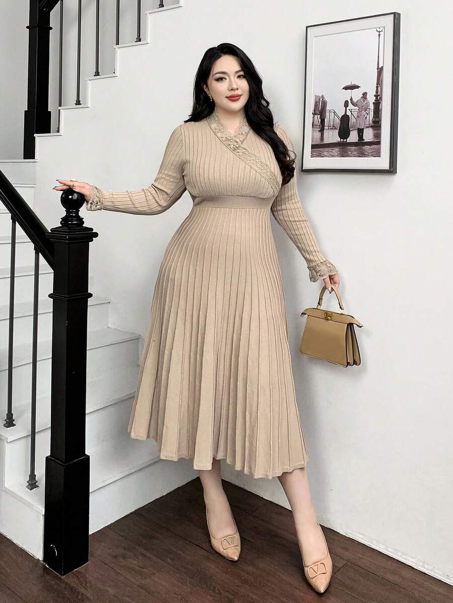 Modelyn 大尺碼女款優雅蕾絲飾邊百褶長袖洋裝 秋冬款 - 卡其色 - 查看 1