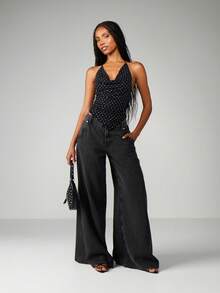 MISSGUIDED Áo cổ yếm Hot Fix họa tiết chấm bi và cổ chữ V sâu - màu đen - Xem 3