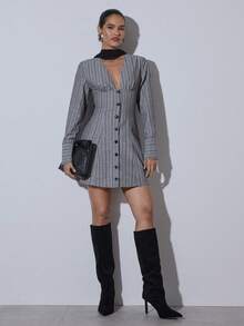 COSMINA Vestido corto de manga larga con cuello en V profundo, botones delanteros y estampado de rayas para mujer - Multicolor - Ver 4