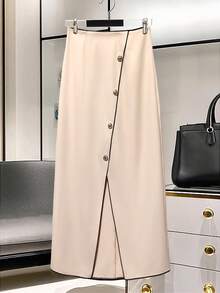 GlowEve Bộ 2 món gồm áo blazer và chân váy phối màu tương phản, size tiêu chuẩn, thích hợp cho mùa Thu/Đông. - Màu be - Xem 4