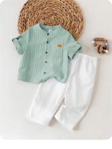 SHEIN Conjunto de 2 piezas para bebé/niño pequeño niño/niña, camisa de manga corta de color liso sencillo y pantalón de cintura elástica liso para vacaciones casuales, primavera/verano/otoño - Verde - Ver 2