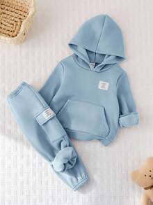 SHEIN 2pcs/Set Baby Boy/Girl Casual Sports Letter Graphic Pocket Hoodie & Elastic Waist Pants Set, Suitable For Autumn/Winter - Blue - View 5