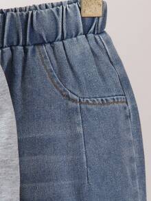 SHEIN Genkimix Kids 2 件套年轻男孩时尚套装：灰色针织圆领长袖运动衫和仿口袋牛仔长裤休闲装，适合休闲装、上学、旅行、度假、放松、日光浴、夏季