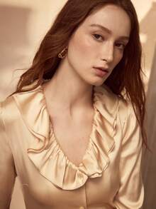 MOTF PREMIUM 荷叶边领长袖衬衫 - 杏色 - 查看 4