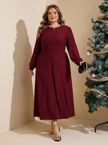 SHEIN CURVE+ Geripptes Strickkleid mit Rundhalsausschnitt in Große Größen, Weinrot, Weihnachtsparty - Bordeaux - Übersicht 7