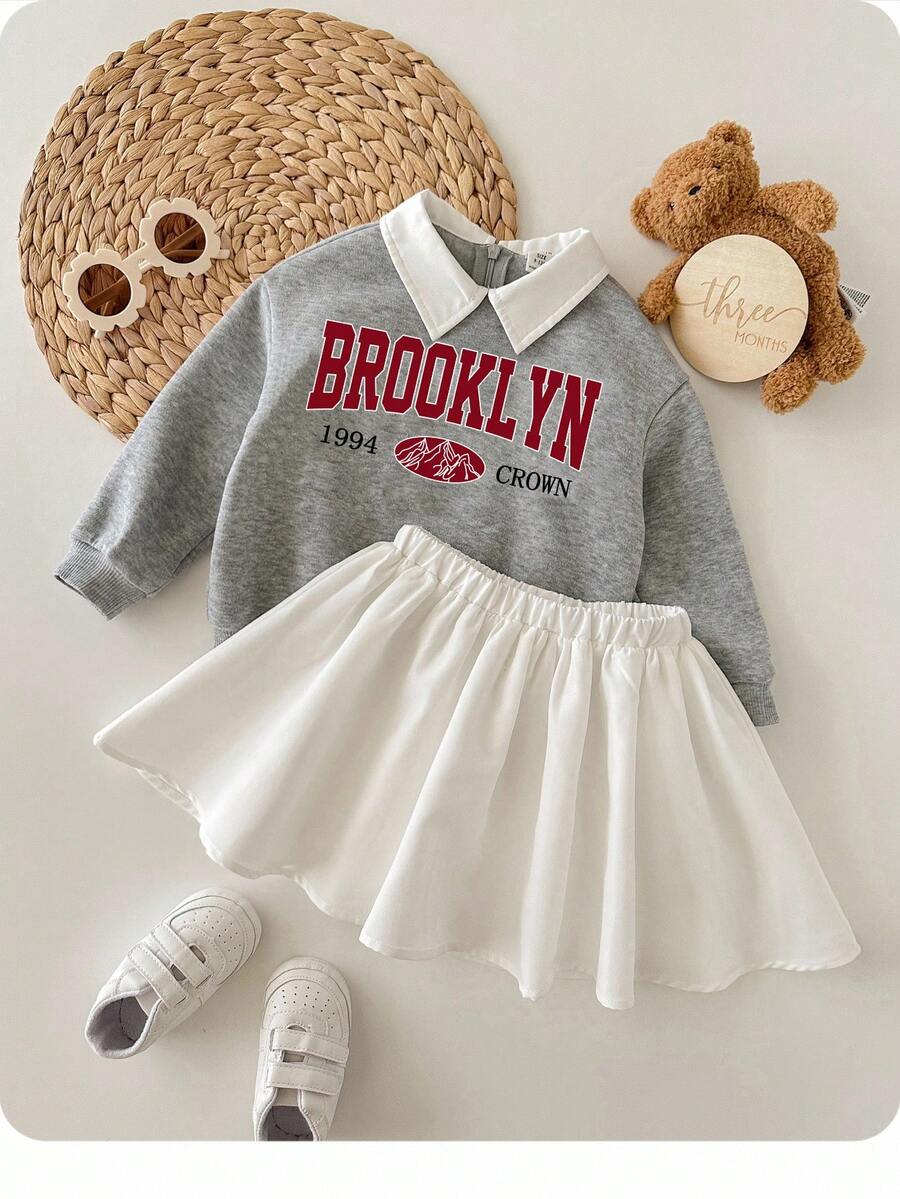 SHEIN 2 件女婴可爱字母图案翻领运动衫和迷你裙套装，秋冬 - 彩色 - 查看 1