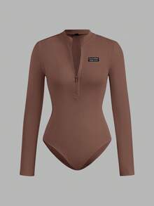 SHEIN EZwear 2 件女士休闲简约风格真刺绣字母徽章拉链高领紧身连体衣，百搭服装，适合秋冬季，机场搭配 - 彩色 - 查看 10