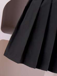 SHEIN Genkimix Kids 2pcs/Set Young Girl Casual Cute Knit Sweatshirt Set, Long Sleeve Bow Top & Black Pleated Skirt, Suitable For Holiday, Autumn